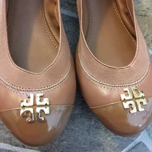 NIB Tory Burch Jolie Sz 7 Royal Tan Flats